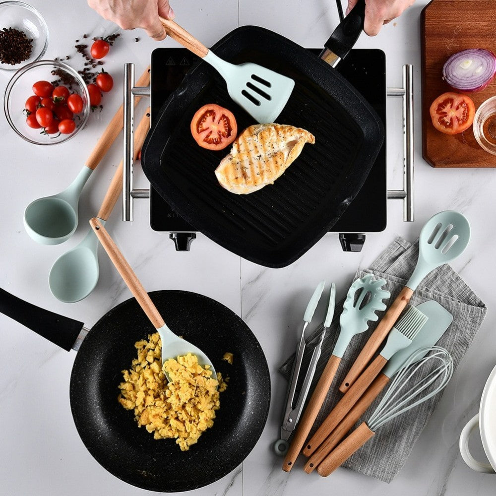 Complete 11-Piece Kitchen Utensil Set in Stylish Jar