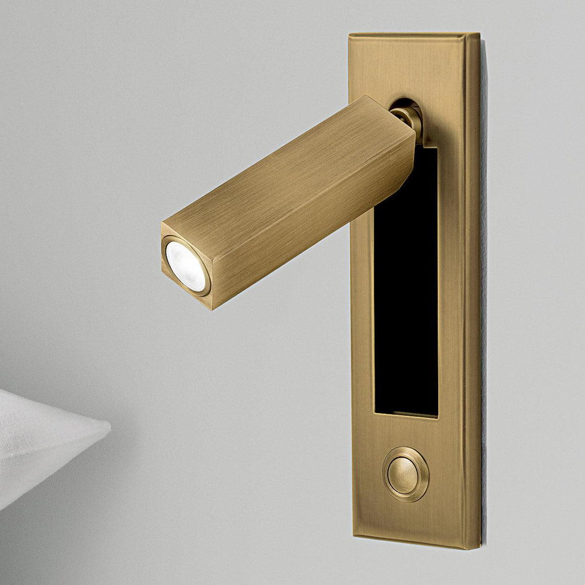 Compact Wall Light – Foldable Design for Space Efficiency – Copper