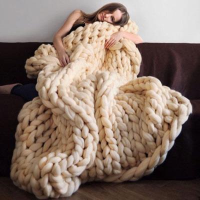 Cozy Thick Knit Throw Blanket – beige