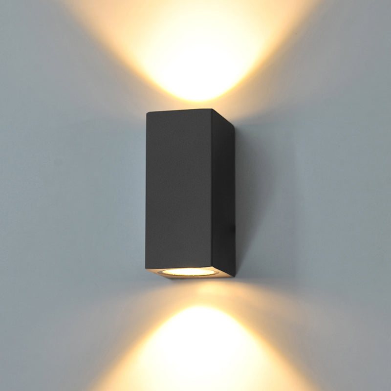 Minimalist Black LED Wall Mount Light - Geometric Aluminum Sconce for Patio – Black