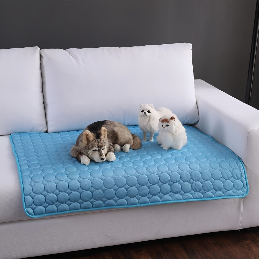 ZuriChill Luxury Pet Cooling Mat | Comfort for Your Furry Friend in Warm Weather