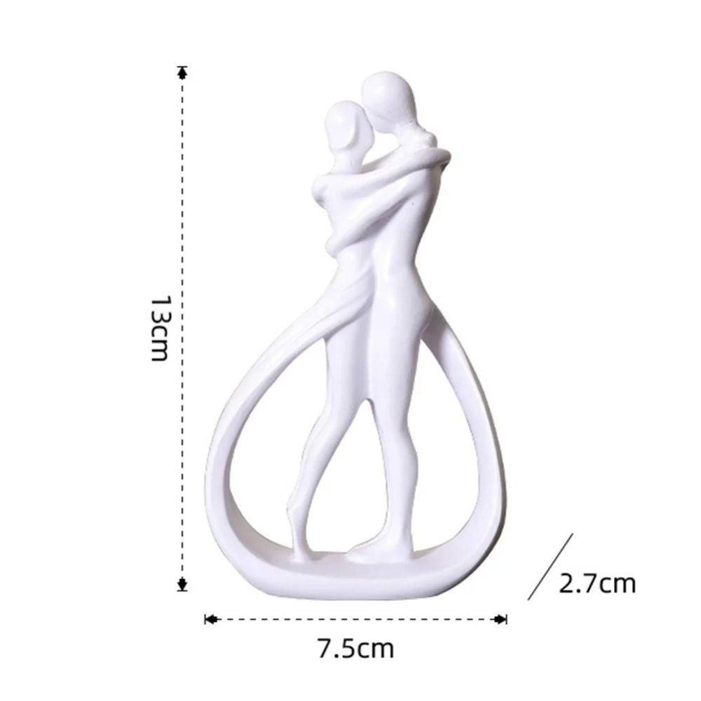 Symbol of Togetherness: Elegant Couple Sculpture – Classic White