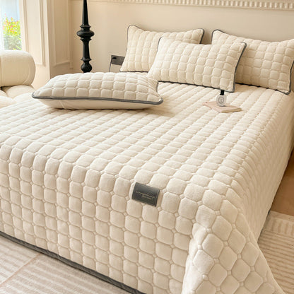 Soft and Elegant Bedspread with Modern Square Pattern – Cream color
