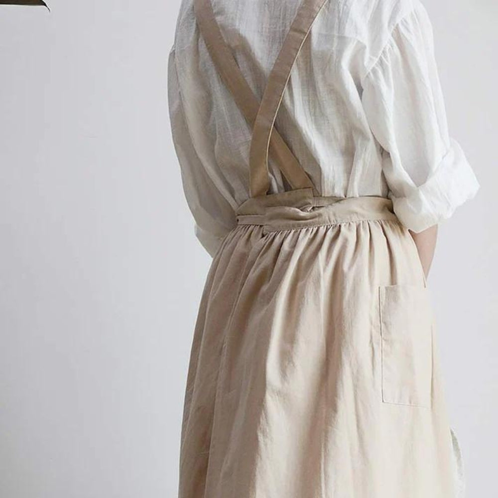 Versatile Cotton Apron with Functional Pockets