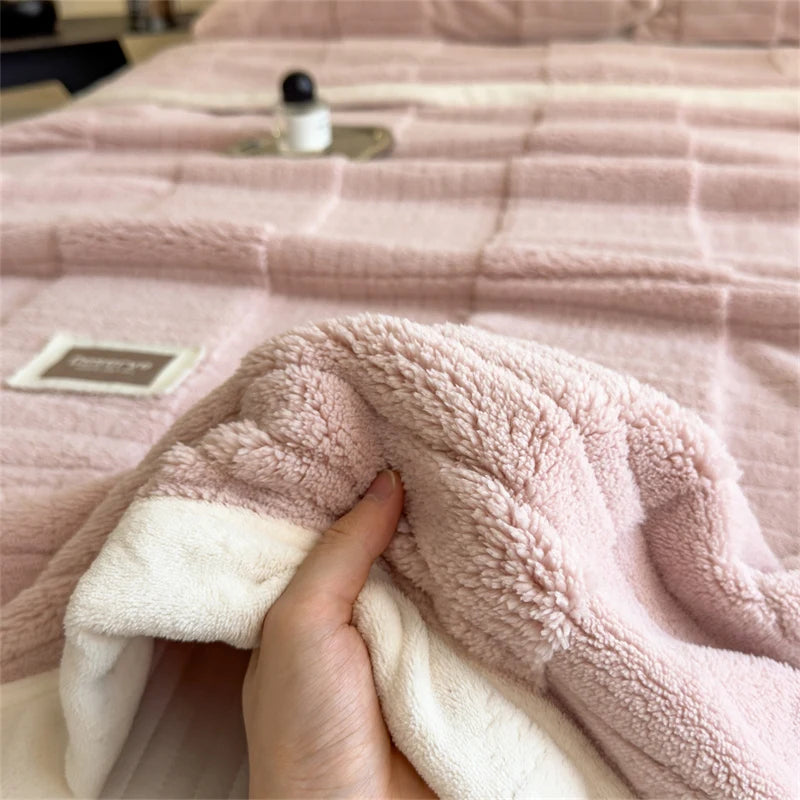 Reversible Velvet Comfort Blanket | Jacquard Coral Fleece Winter Throw