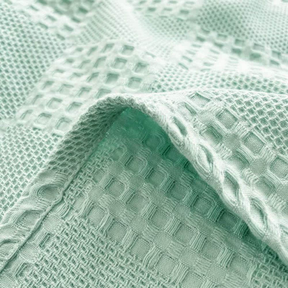 Waffle Blanket in 100% Organic Cotton – Elegant and Breathable Design