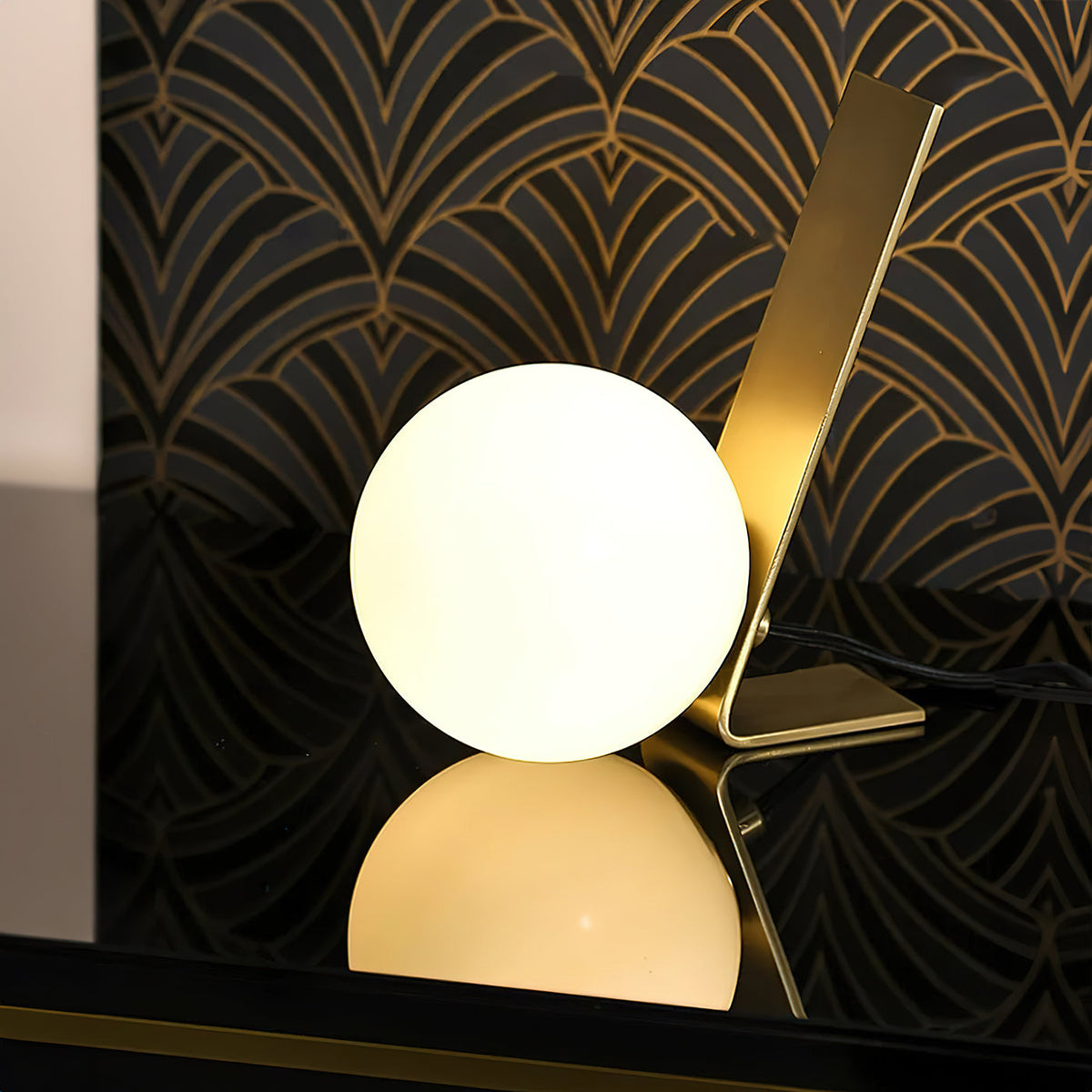 Table Lamp in Aley Design