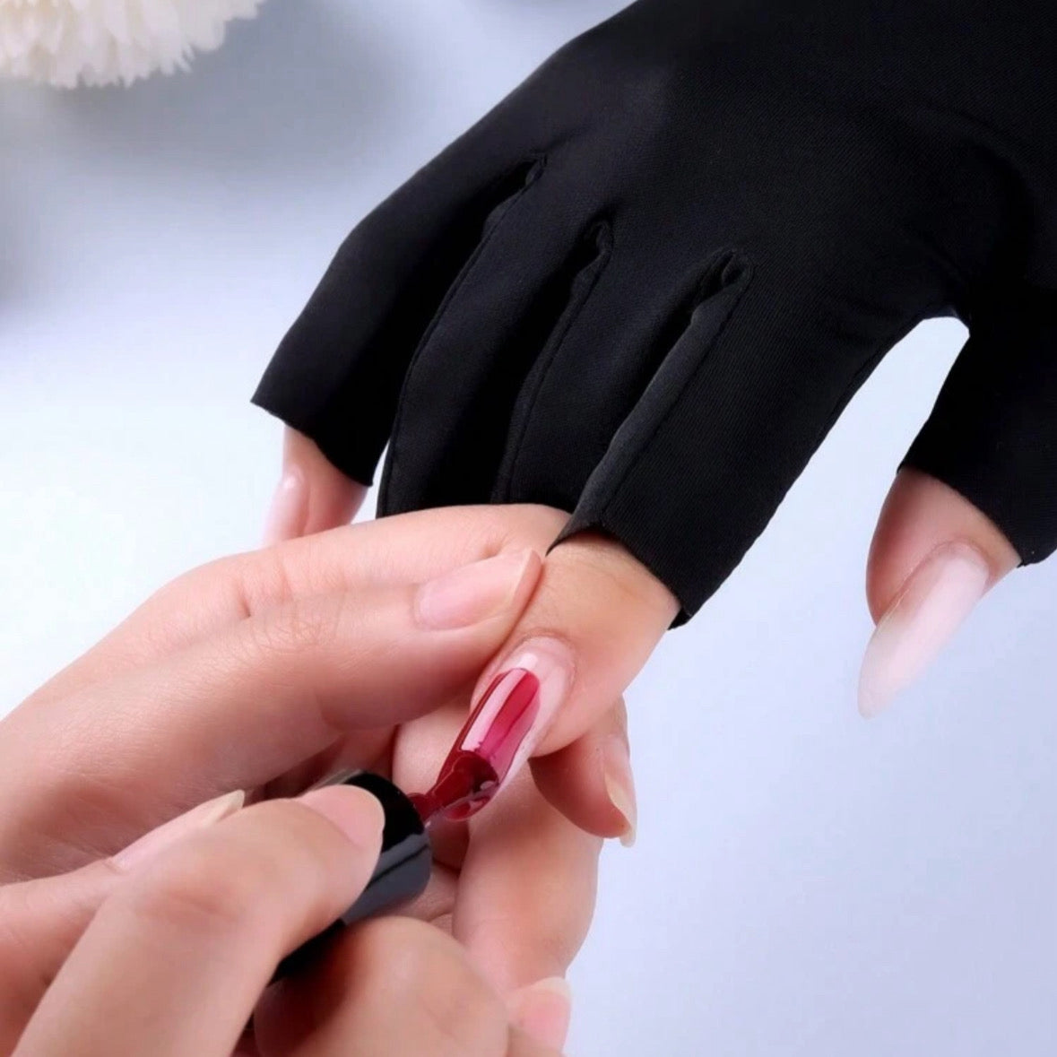 UV-protective gloves
