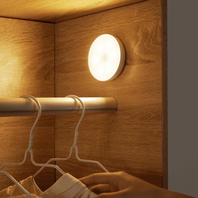 Wireless Rechargeable Lamp with Motion Sensor – Automatic LED Lighting for Hallway, Closet & Bedroom