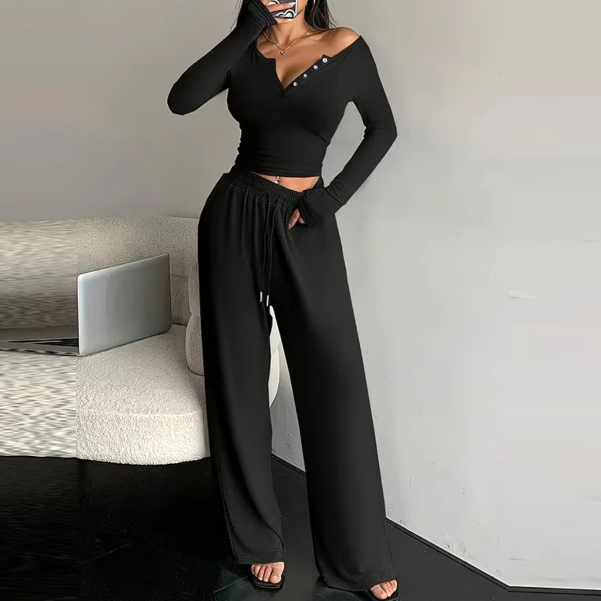 Cozy Loose-Fit Sweater and Wide-Leg Trousers – Black