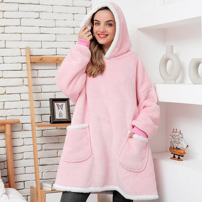 Soft Fleece and Wool Hooded Blanket for Home Comfort and Warmth