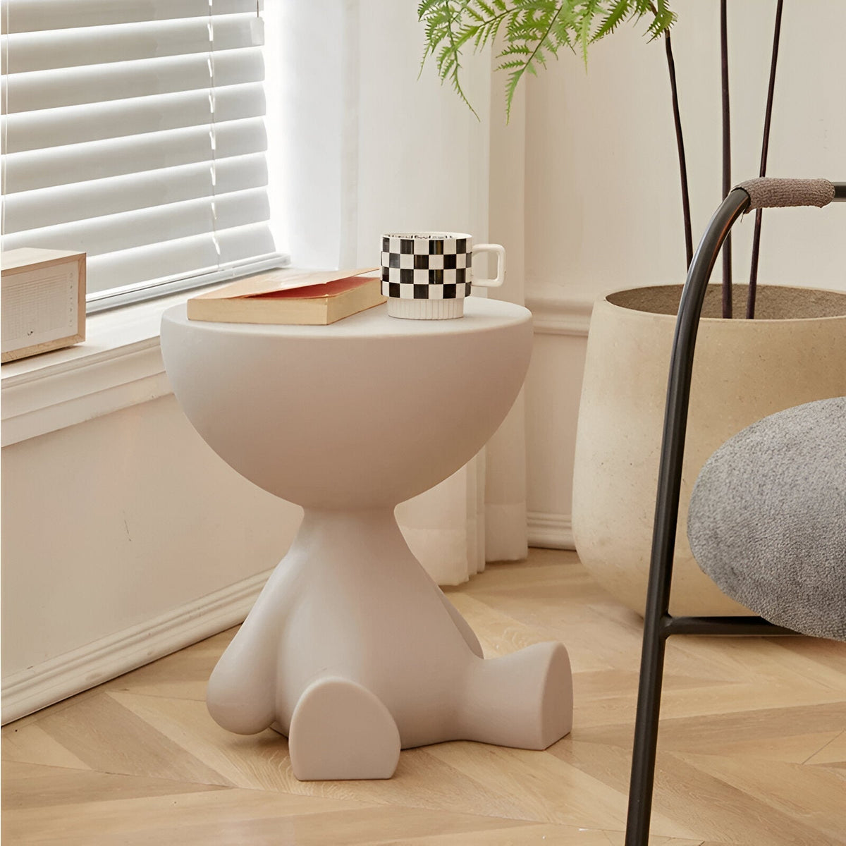 Luxurious Round Coffee Table