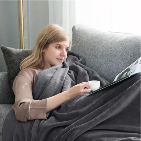 Waterproof Blanket – Reversible, Stain-Resistant & Soft Plush Design