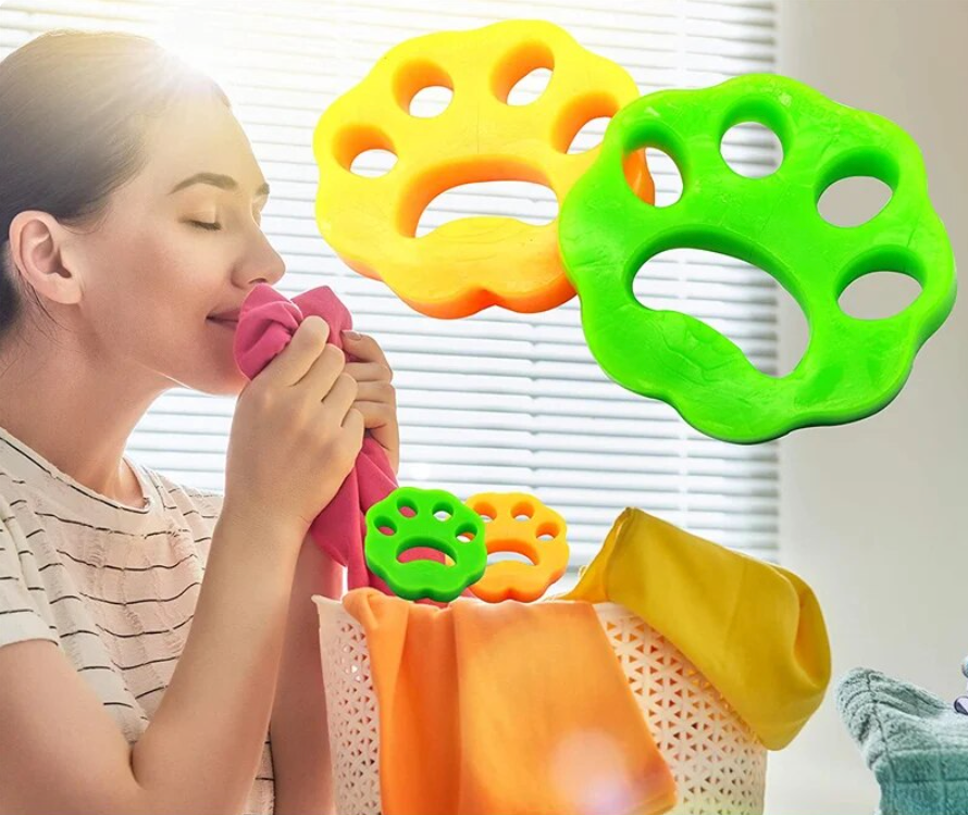 Clothing and Room Hair-Free with Sticky Claw