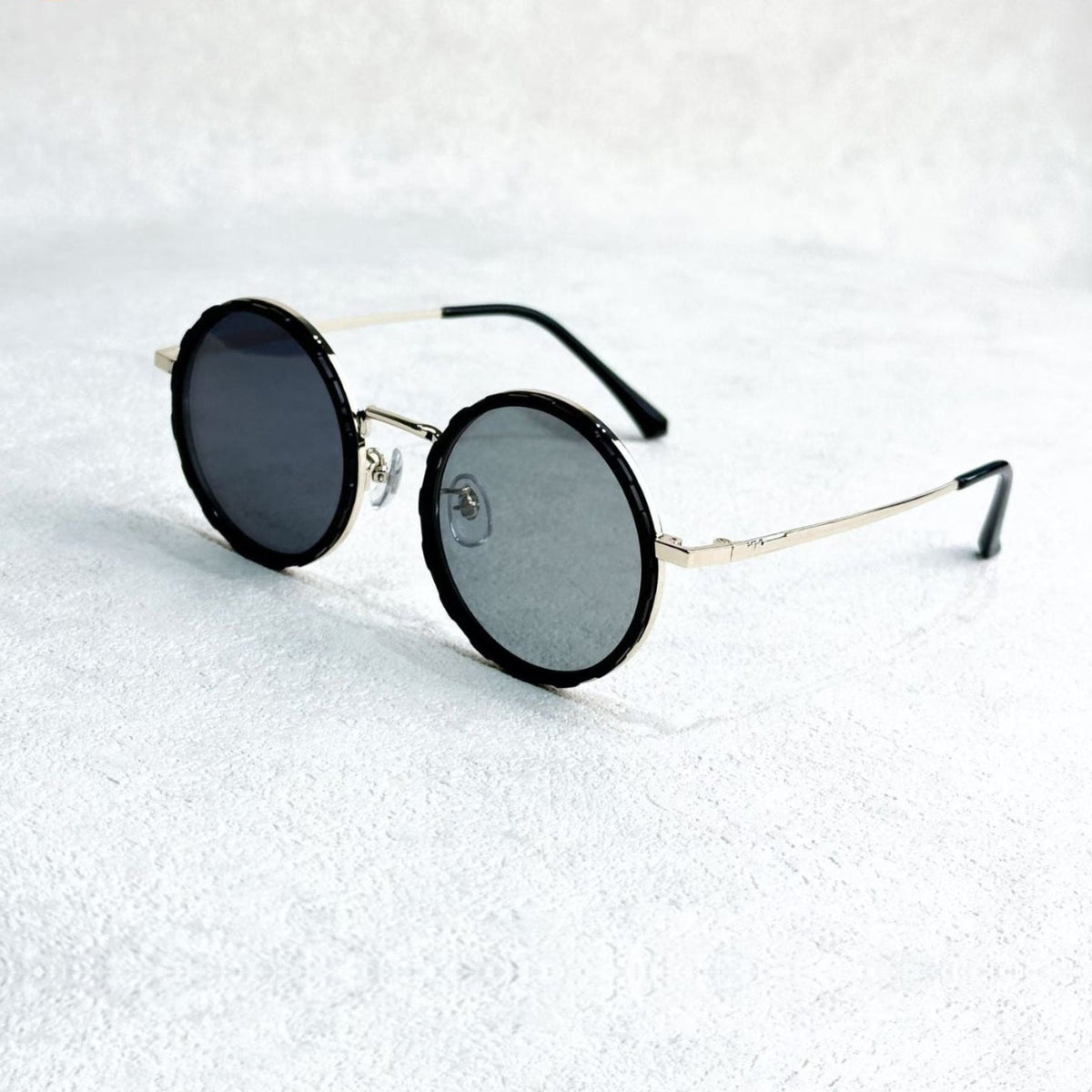 Polarized Sunglasses for Men and Women – Retro Style with Adjustable Light Filter