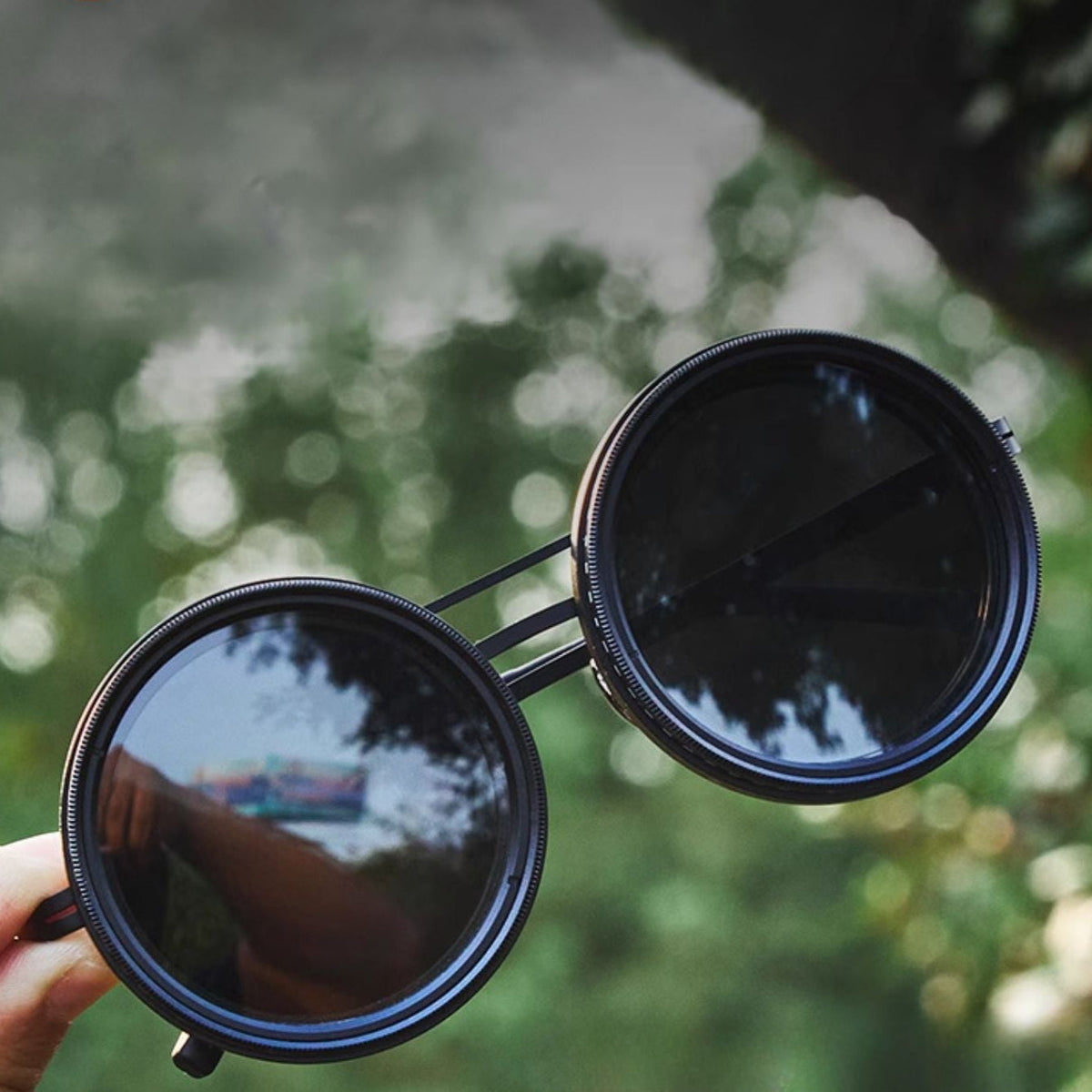 Polarized Sunglasses for Men and Women – Retro Style with Adjustable Light Filter