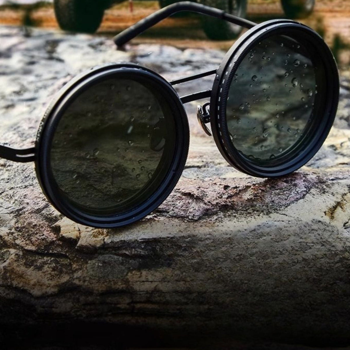Polarized Sunglasses for Men and Women – Retro Style with Adjustable Light Filter