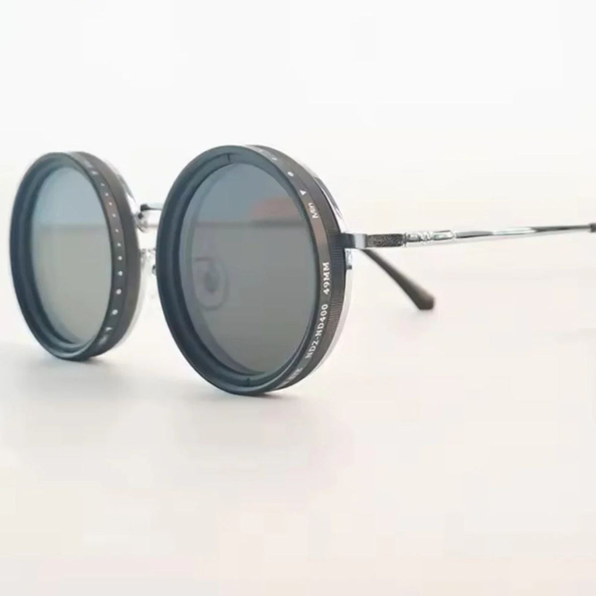 Polarized Sunglasses for Men and Women – Retro Style with Adjustable Light Filter