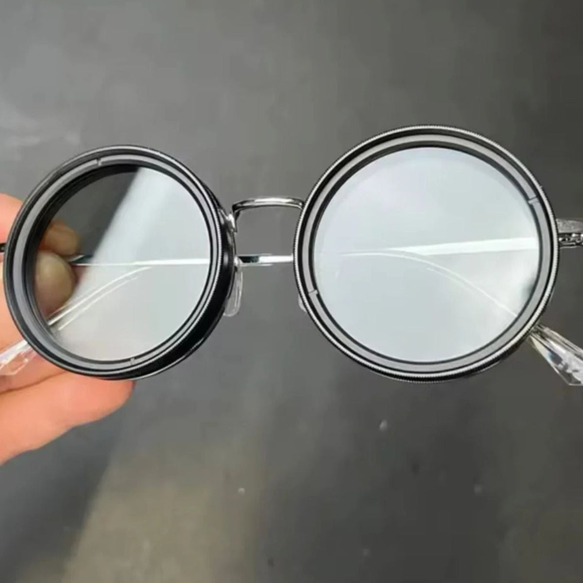 Polarized Sunglasses for Men and Women – Retro Style with Adjustable Light Filter