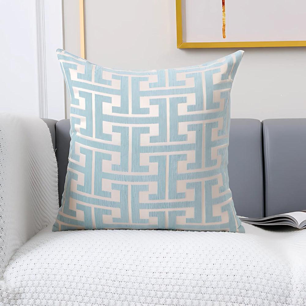 Chic Labyrinth Design Throw Pillow Cover – Frost Lattice