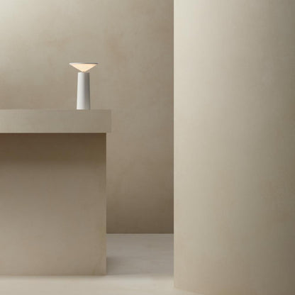 LumaSphere Portable Smart Lamp – Your Adaptive Lighting Companion