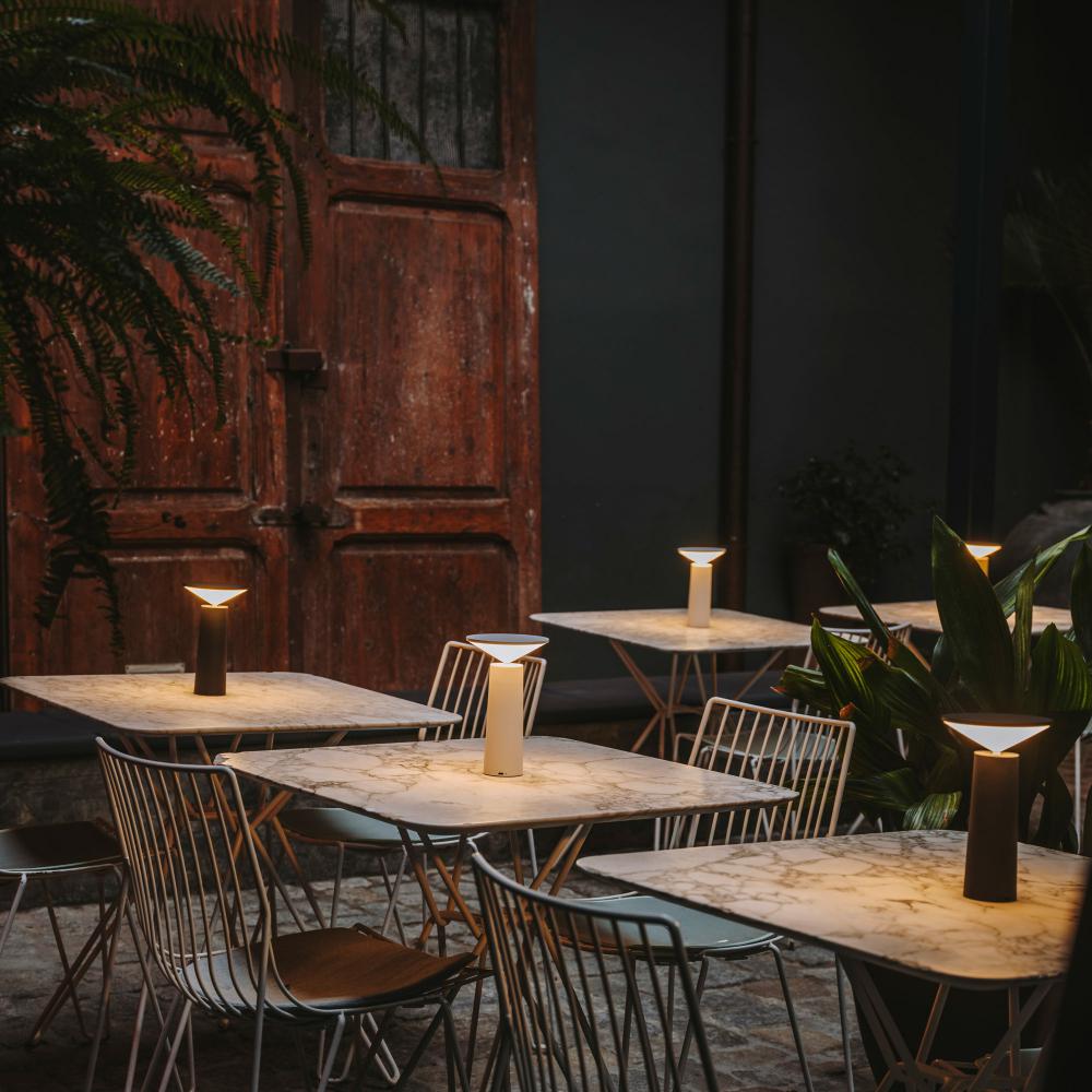 LumaSphere Portable Smart Lamp – Your Adaptive Lighting Companion
