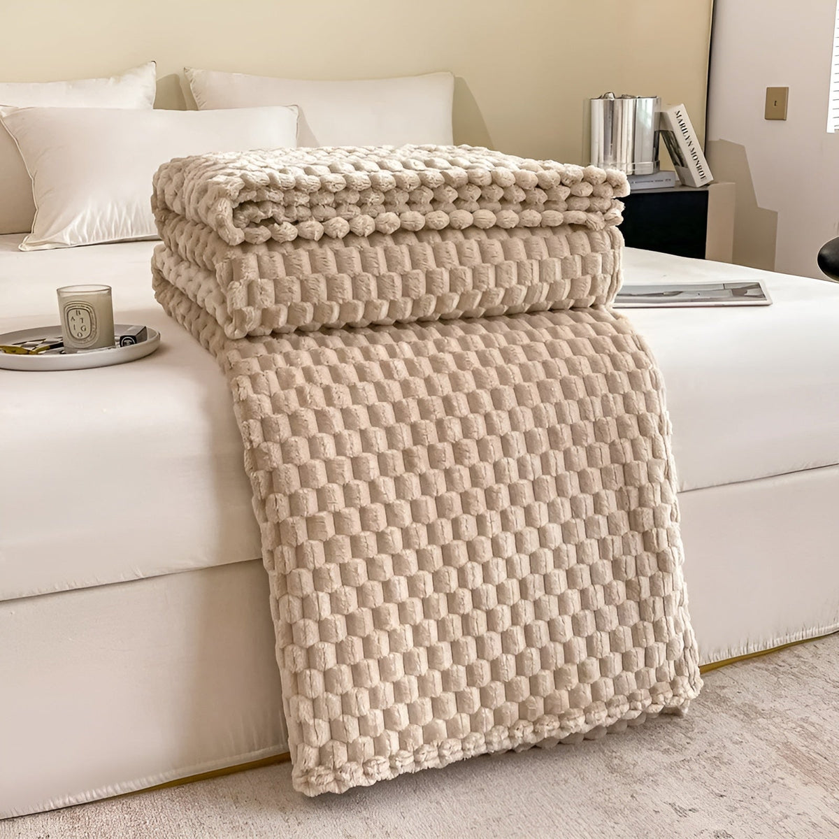 Super Soft and Warm Blanket for Couch and Bed – Brown