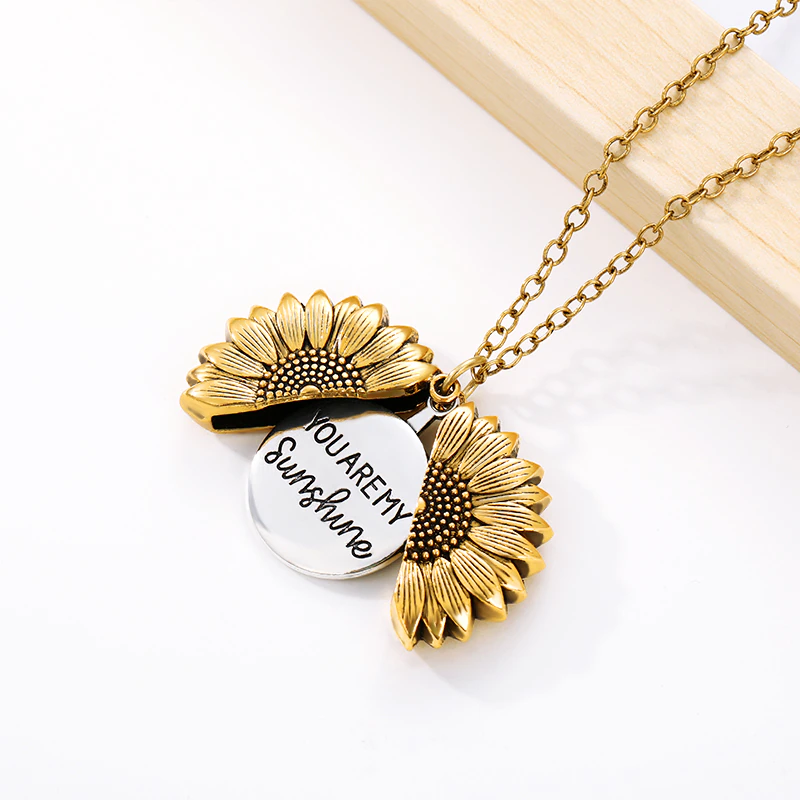 Creative Sunflower Necklace – You Are My Sunshine Design – Rose Gold Plated