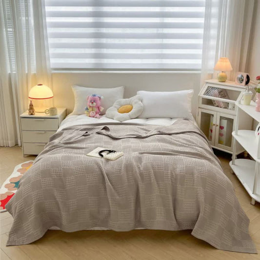 Waffle Blanket in 100% Organic Cotton – Elegant and Breathable Design
