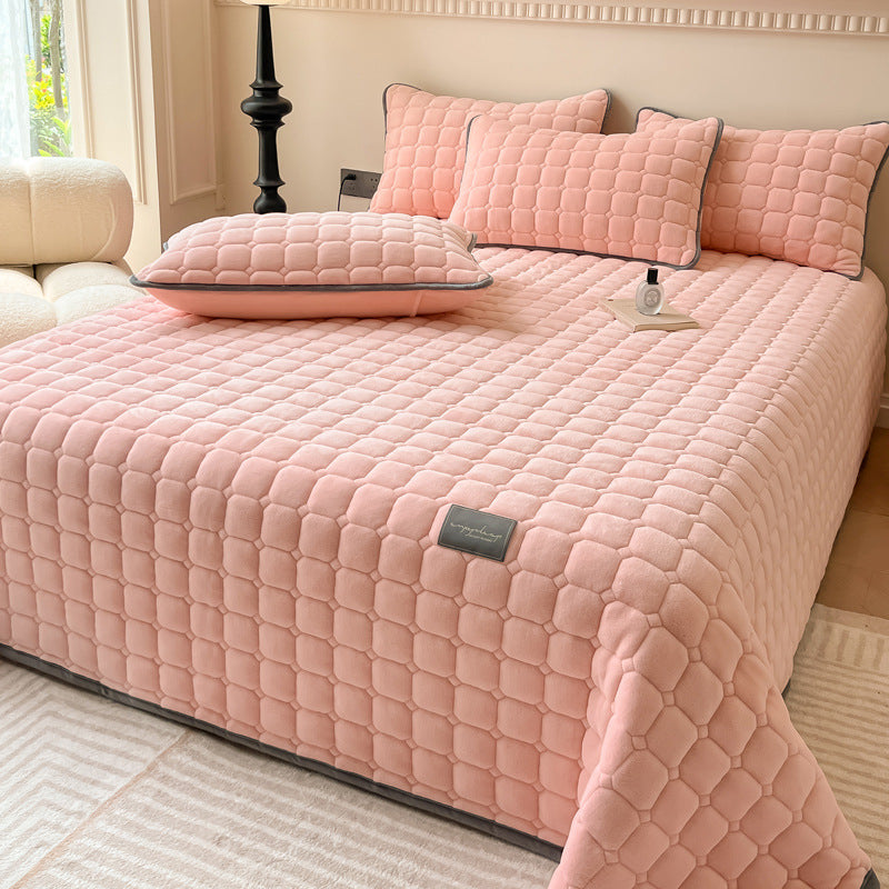 Soft and Elegant Bedspread with Modern Square Pattern – Pink