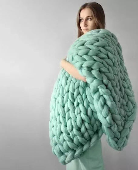 Cozy Thick Knit Throw Blanket – green