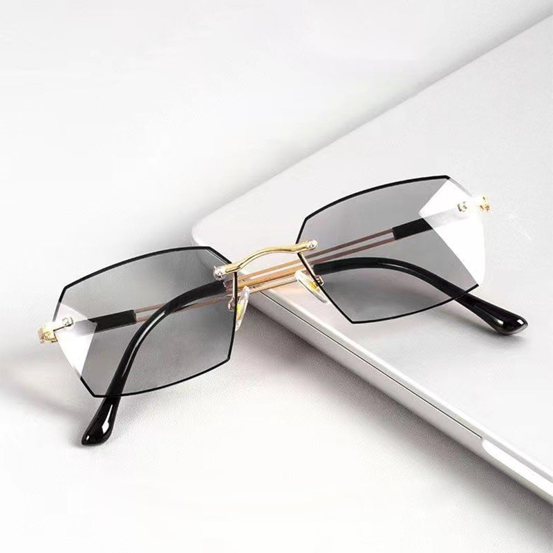 Adaptive Light-Filtering Reading Glasses with Blue Light Protection